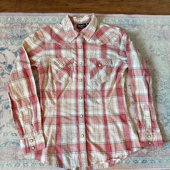 3 Wrangler buttondown shirt bundle- rodeo farm girl western country, cabin core - Picture 8 of 15
